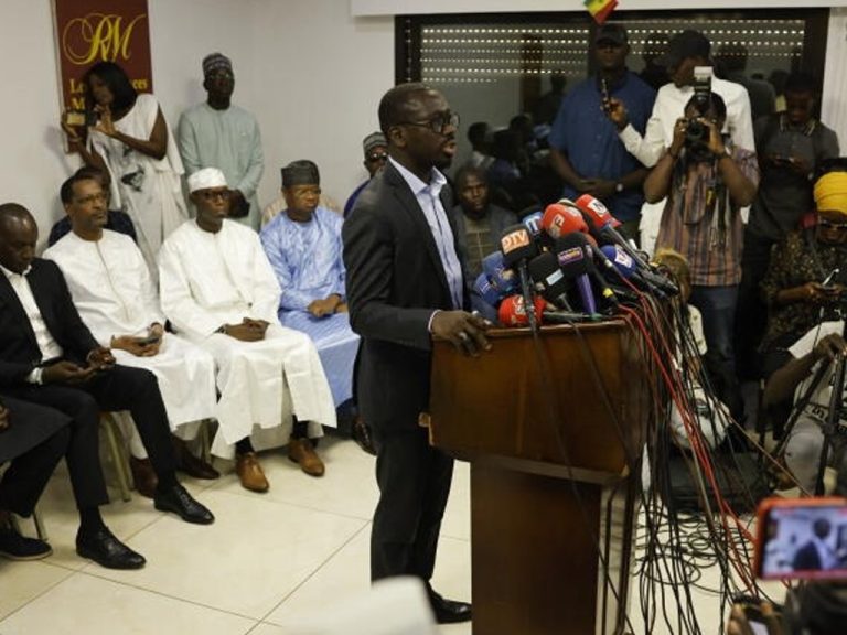 Sénégal : Les candidats du FC25 réclament une transition pacifique et légale