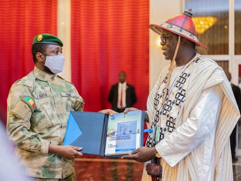 Mali : Le Colonel Assimi Goïta ancre les valeurs traditionnelles avec un programme d’éducation
